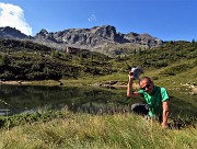 19 Dall'altra sponda del Lago Rotondo un saluto al Rif. Calvi e al sovrastante Cabianca